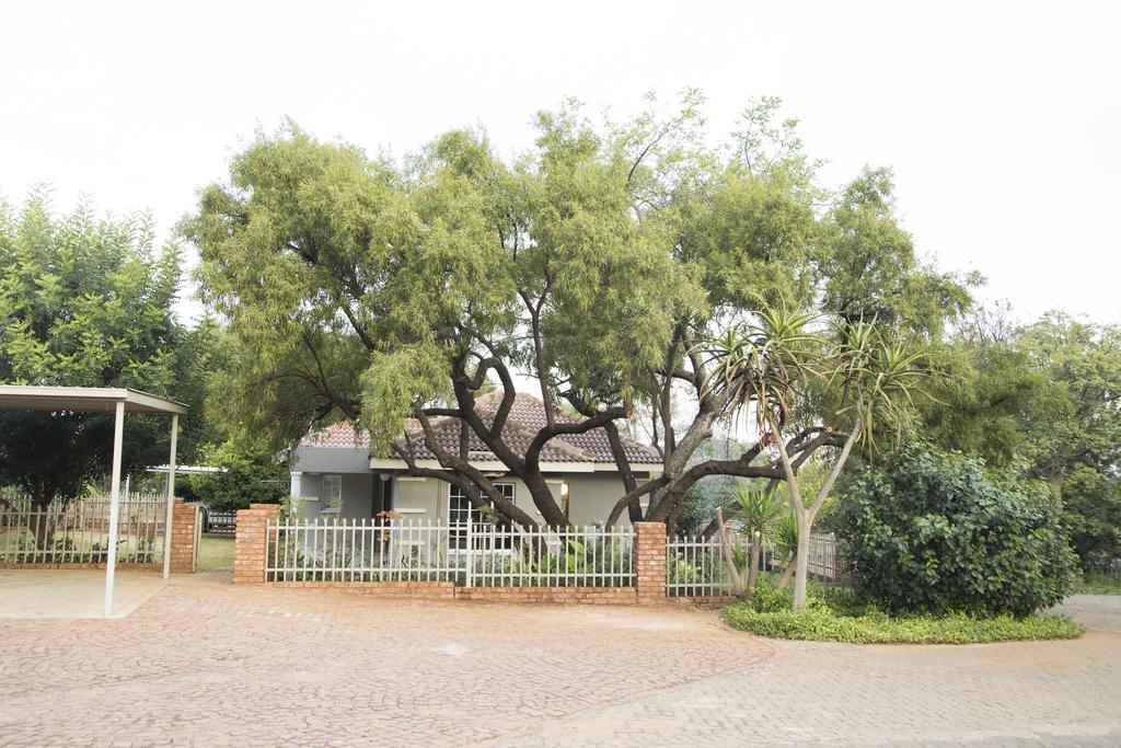 Vila Nehema Manor Hartbeespoort Exteriér fotografie