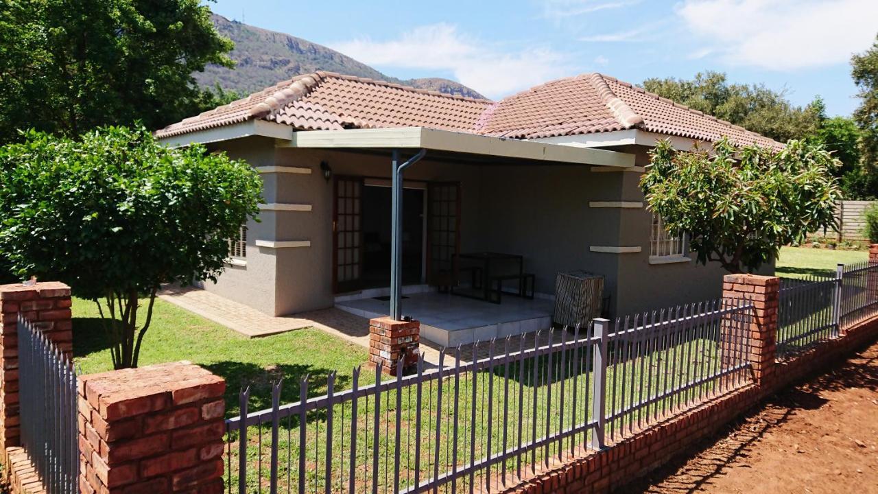 Vila Nehema Manor Hartbeespoort Exteriér fotografie